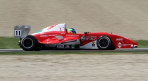 9180_menchini-al-top-nella-prima-sessione-di-libere