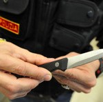 polizia coltello