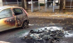 incendio auto via alfieri