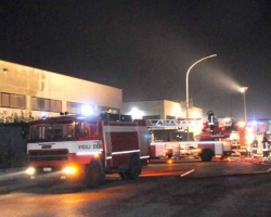 incendio zonda industriale 31 12 13