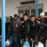 IMMIGRAZIONE: LAMPEDUSA, PONTE AEREO VERSO ALTRI CENTRI ACCOGLIENZA