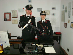 carabinieri uzi