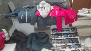 pietrasanta sequestro merce contraffatta 2