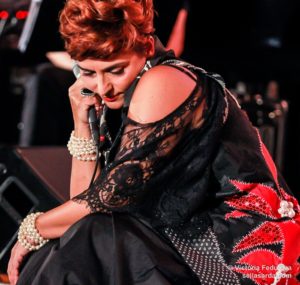 MUTAMENTI Franca Masu Foto di Victoria Fedulova