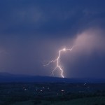 Maltempo, allerta gialla per temporali sulla costa toscana: notte e mattinata sotto osservazione