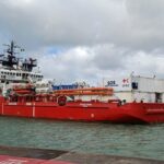 Ocean Viking: concluso lo sbarco a Marina di Carrara, tutti i migranti sono già partiti per i centri d’accoglienza