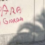 Scritta minatoria contro la presidente del Consiglio Giorgia Meloni. Giovannetti: “La dialettica politica rientri nell’alveo della Costituzione”