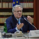 Premio “Battì Libro”: gli studenti si confrontano sul tema dei giovani e la politica con Stefano Folli